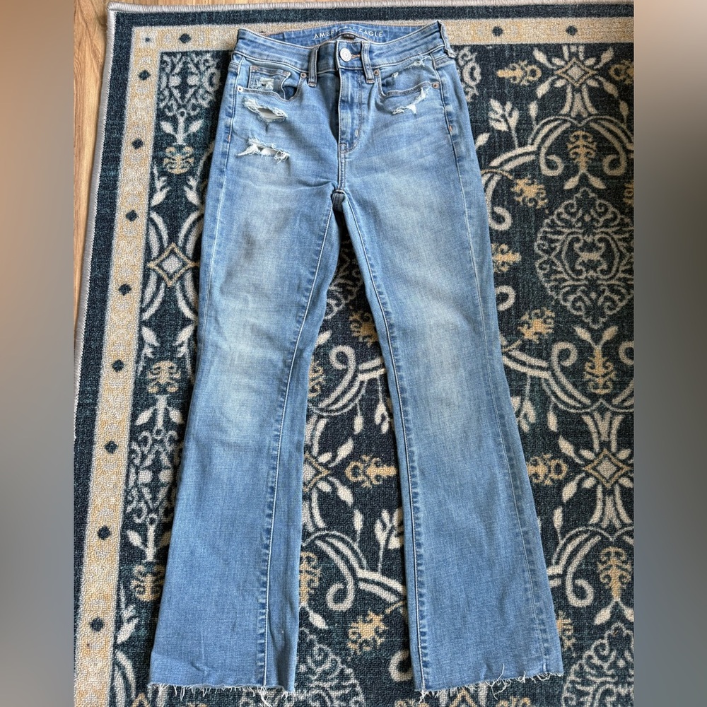 American Eagle Outfitters cropped jeans